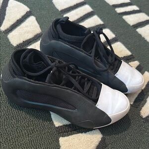 Adidas Harden basketball shoes barely worn